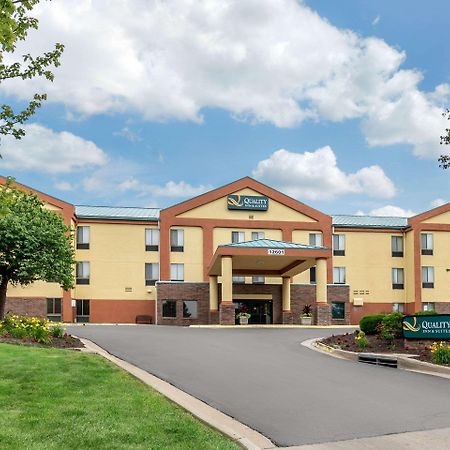 Quality Inn & Suites Lenexa Kansas City Dış mekan fotoğraf