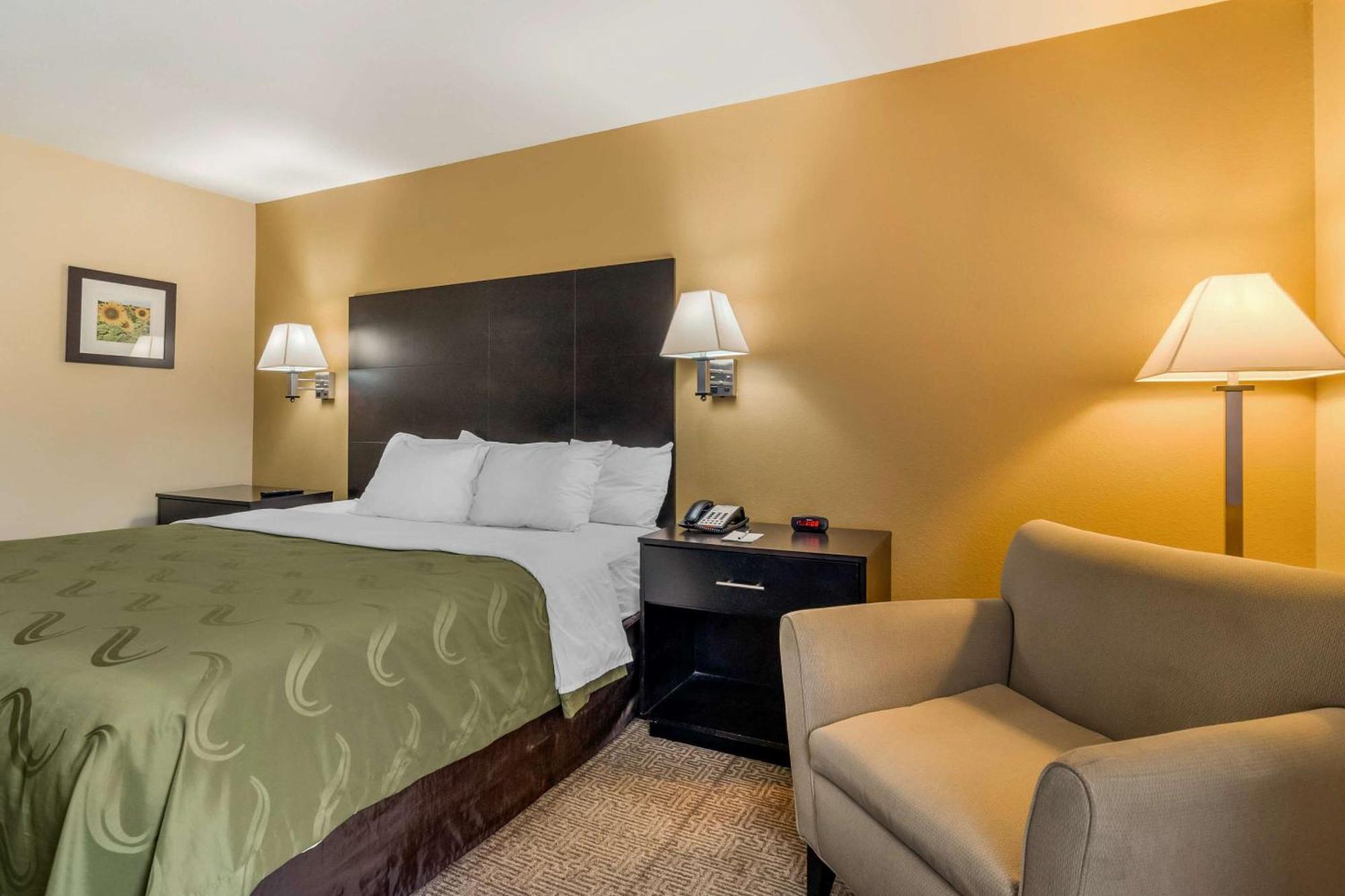 Quality Inn & Suites Lenexa Kansas City Dış mekan fotoğraf