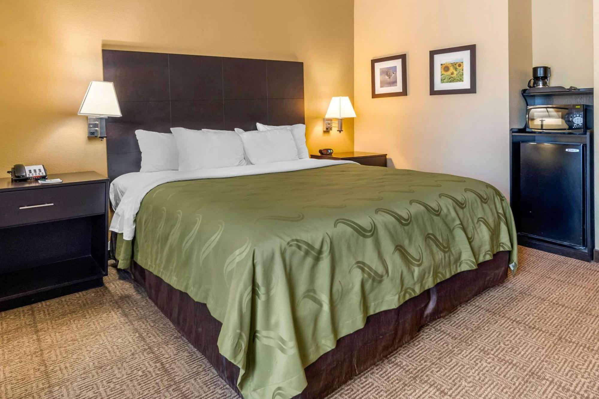 Quality Inn & Suites Lenexa Kansas City Dış mekan fotoğraf